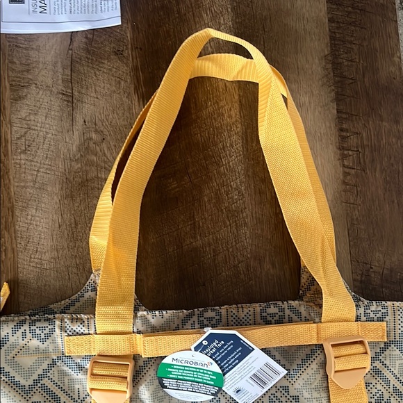 Stylish Insulated Tote Bag - Picture 5 of 8